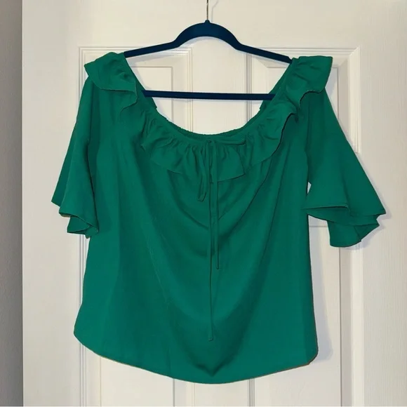 Jack by BB Dakota Haltered State Ruffle Blouse Green - Picture 2 of 4